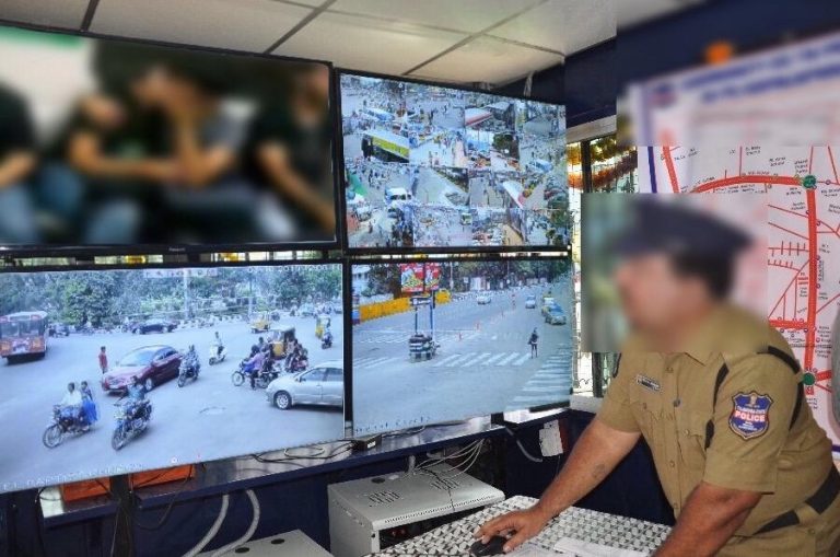 अकेले में मेट्रो के CCTV फूटेज देखते पकड़ा गया हवलदार। एसएचओ ने किया ससपेंड बोला ‘मुझे फॉरवर्ड क्यों नहीं किया’