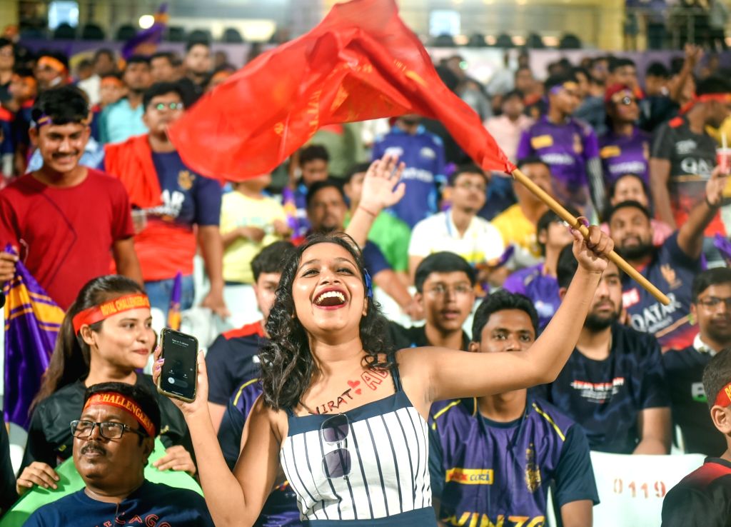 rcb fans cheer for their team before the start of 1560460